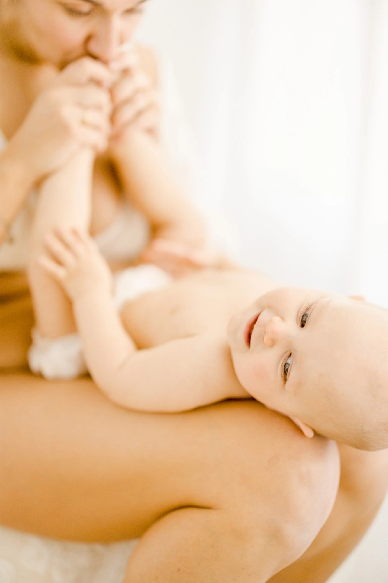 main enfant bonheur amour rose